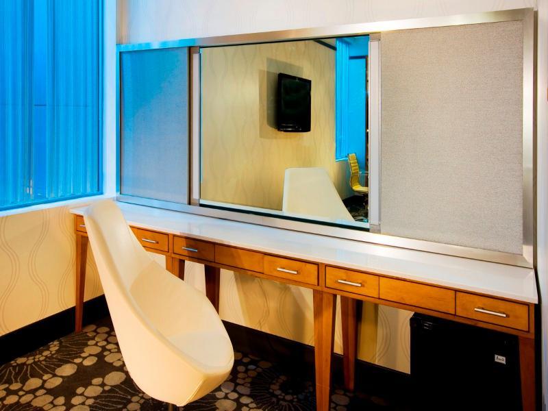 מלון Aloft מאונט לאורל מראה חיצוני תמונה